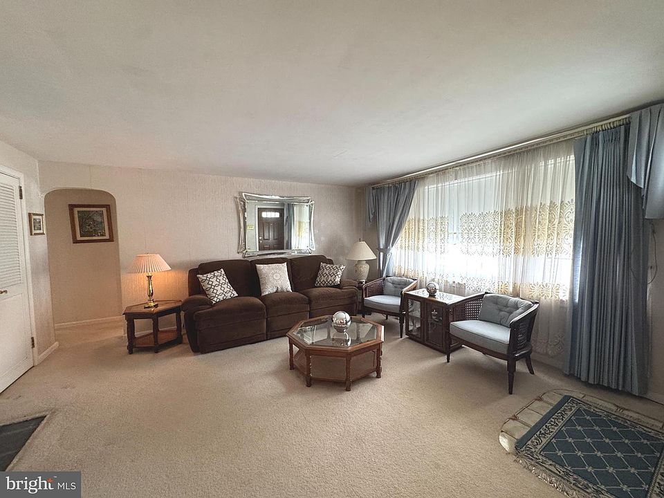9505 Alton St, Philadelphia, PA 19115 | Zillow