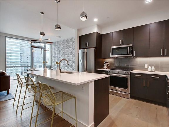 3rd image of 222 West Ave Unit 2113