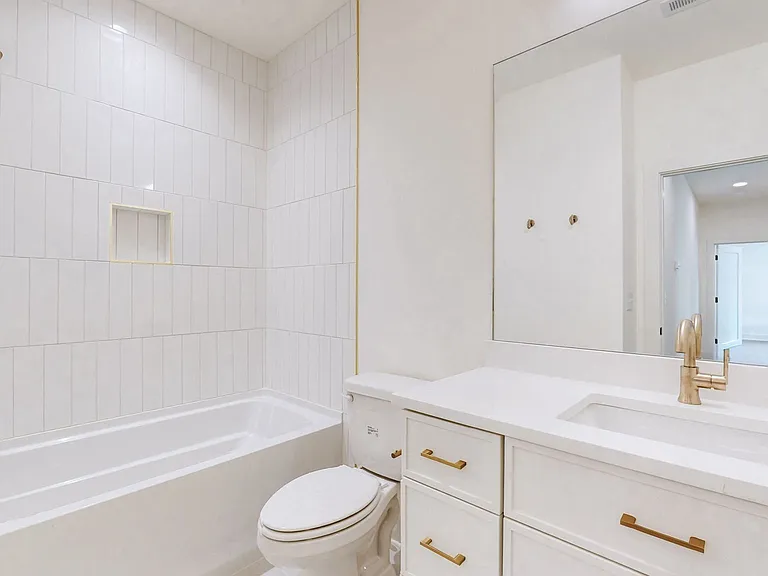 2908 Torbett St — Photo 10