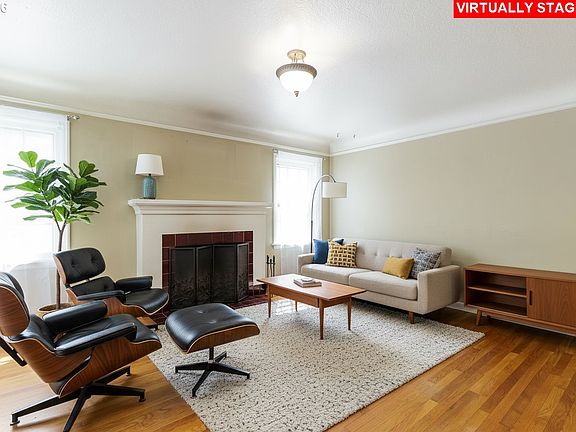 2nd image of 232 NE Russet St