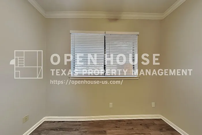 2015 Creston Dr — Photo 17