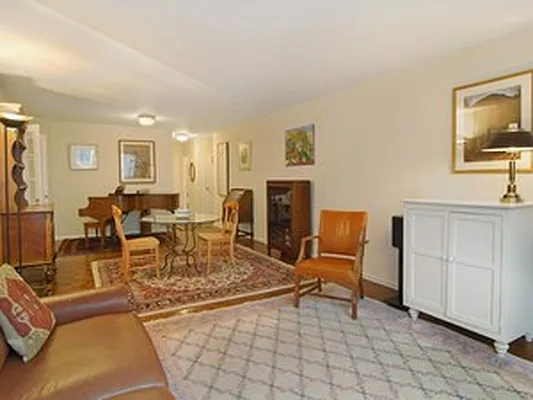 Sold by Corcoran | media 6
