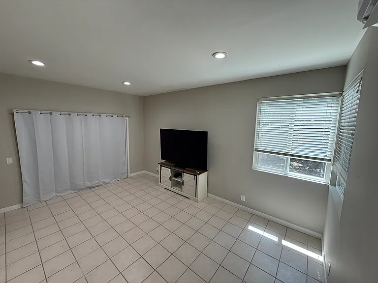 3724 Danmont Ct — Photo 4