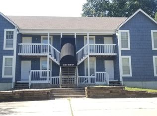 10101 E 67th St, Raytown, MO 64133