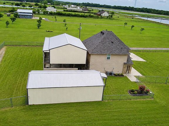 4th image of 707 Casper Rd