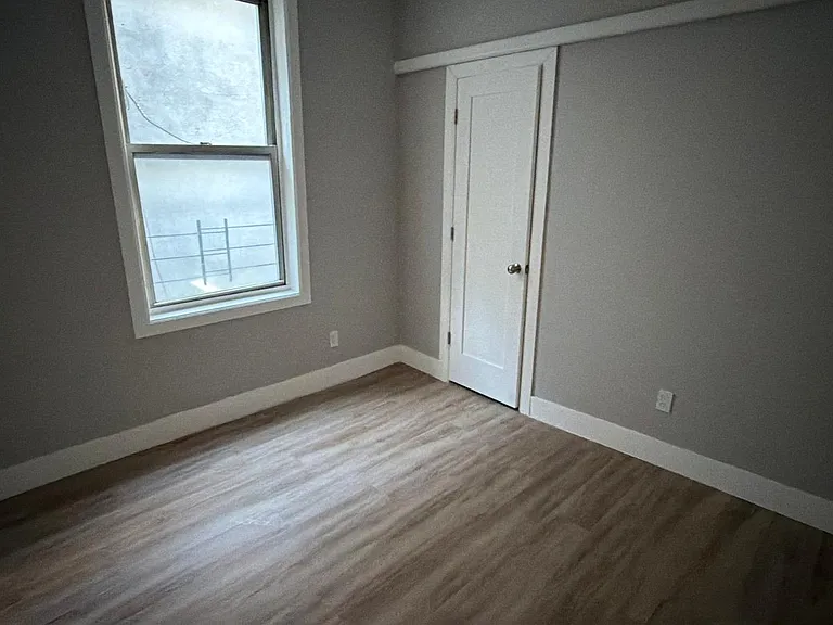 1151 Grant Ave #2E — Photo 6