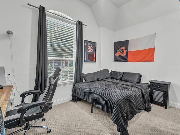 5th image of 14904 Gentry Dr