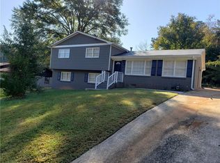 790 Needle Rock Dr, Stone Mountain, GA 30083