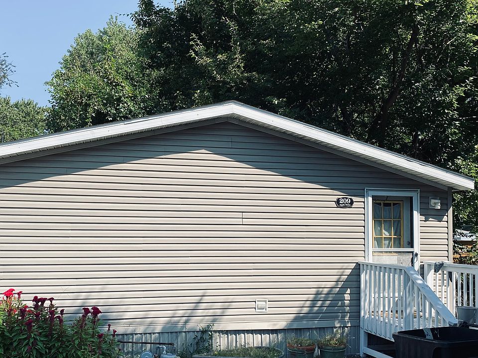 1st image of 209 Apple Dr