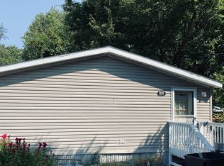 209 Apple Dr, Fairview Heights, IL 62208