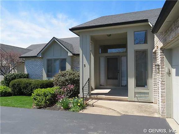 2nd image of 3 Tiffany Ct #Pvt