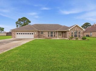 290 Tyler Dr, Orange, TX 77630