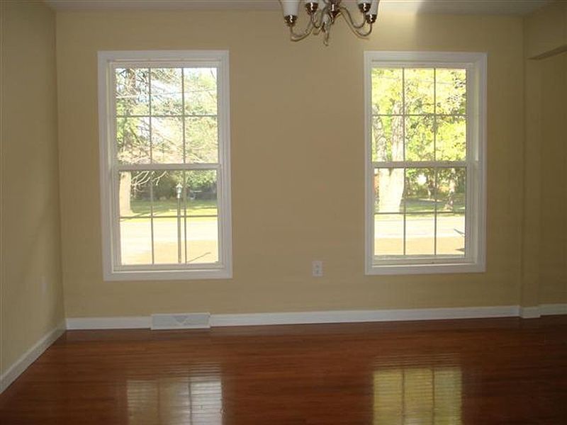 2nd image of 59 FONDA Road