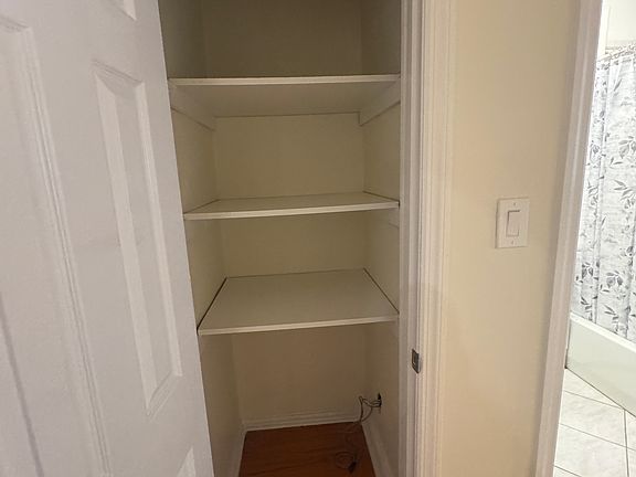 4th image of 2845 Heath Ave Floor 2