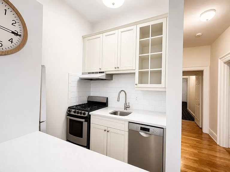 244 Beacon St #3C — Photo 12