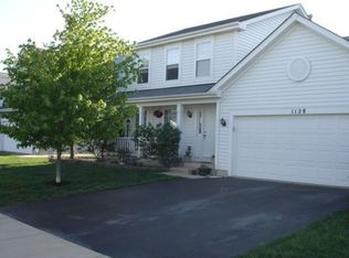 1128 Selma Ln, Naperville, IL 60540