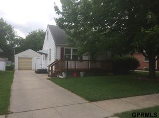 3134 Touzalin Ave, Lincoln, NE 68507