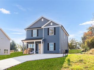 625 East St, Reidsville, NC 27320