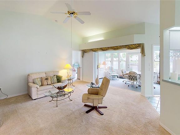 5th image of 12346 SW Kingsway Cir #404