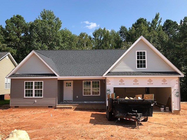 2nd image of 111 Kinkade Dr