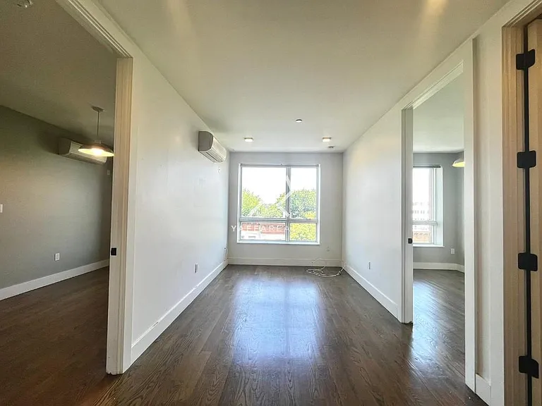 806 Saint Johns Pl #5A — Photo 3