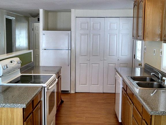 3rd image of 2 Bel Air Dr #Home