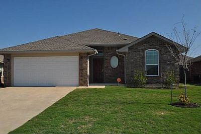 2nd image of 4004 Red Apple Cir