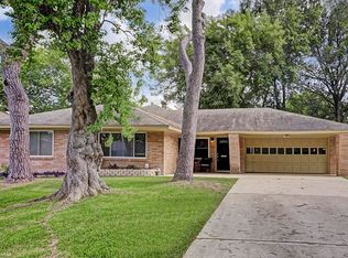 4713 Briarbend Dr, Houston, TX 77035