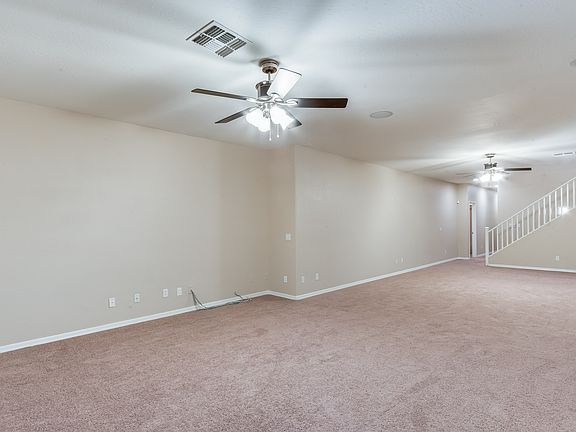 4th image of 511 W Wildhorse Dr
