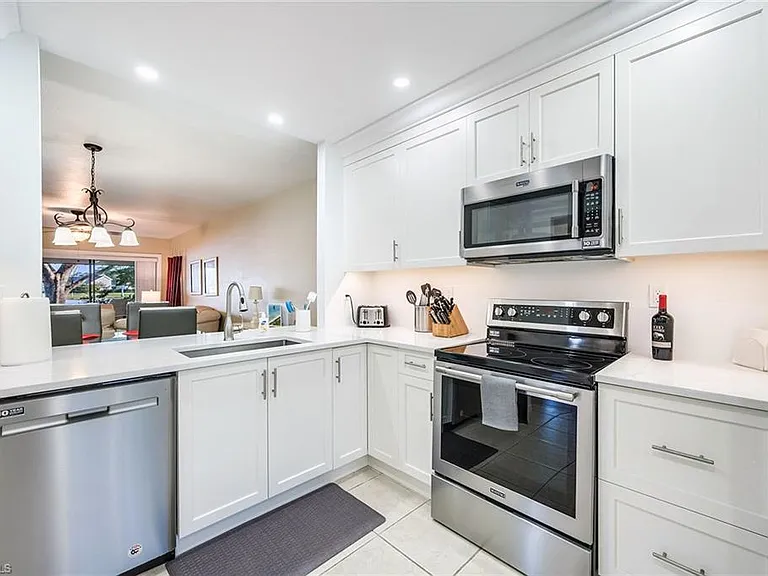 1802 Kings Lake Blvd #2-101 — Photo 7