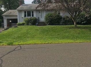 19 Ash Rd, Naugatuck, CT 06770