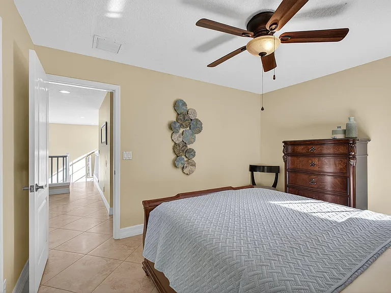 8400 Heritage Club Dr — Photo 42