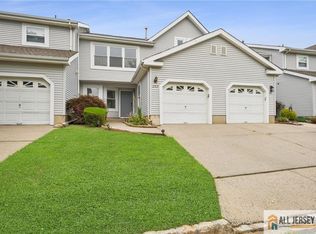 282 Kraemer Ct, East Brunswick, NJ 08816