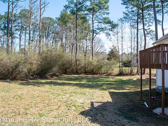 4th image of 1351 Stoneleigh Dr