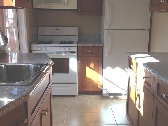 309 Gladys Kitchen