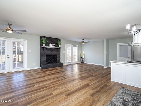2nd image of 216 Simbelyn Drive
