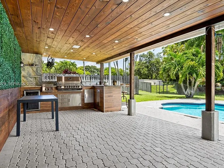4201 W Sailboat Dr — Photo 5