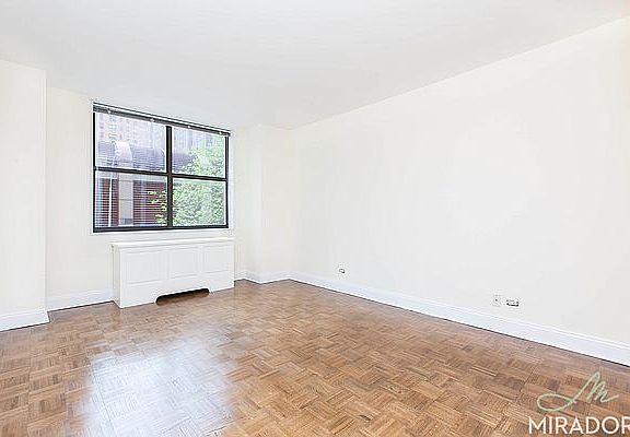 5th image of 330 E 39th St APT 6F