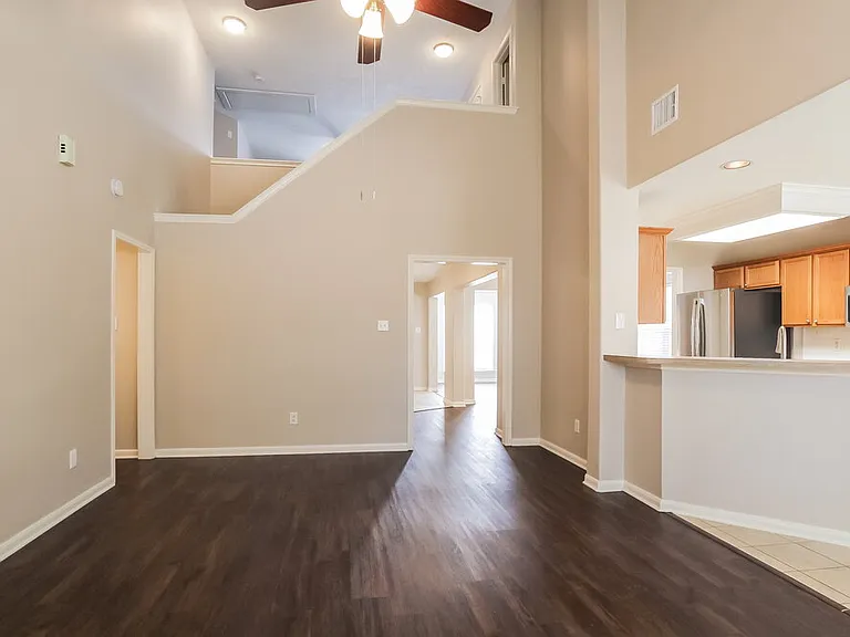 3230 Candlepine Dr — Photo 5