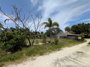 2457 NE Hickory Ave, Jensen Beach, FL 34957