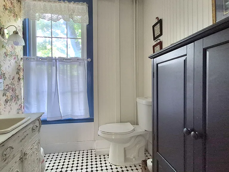 45 Stearns Rd — Photo 18