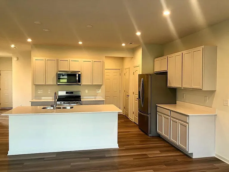 14226 Tenbury Way — Photo 3