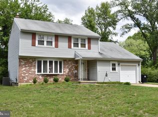 2417 Saint Charles Pl, Cinnaminson, NJ 08077