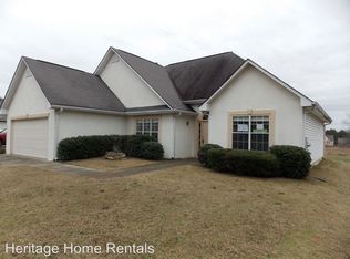 12392 Riviera Dr, Fayetteville, GA 30215