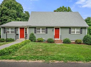 102 Summer St, Manchester, MA 01944