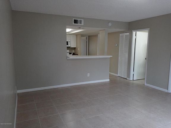 3rd image of 1515 Huntington Ln APT 518