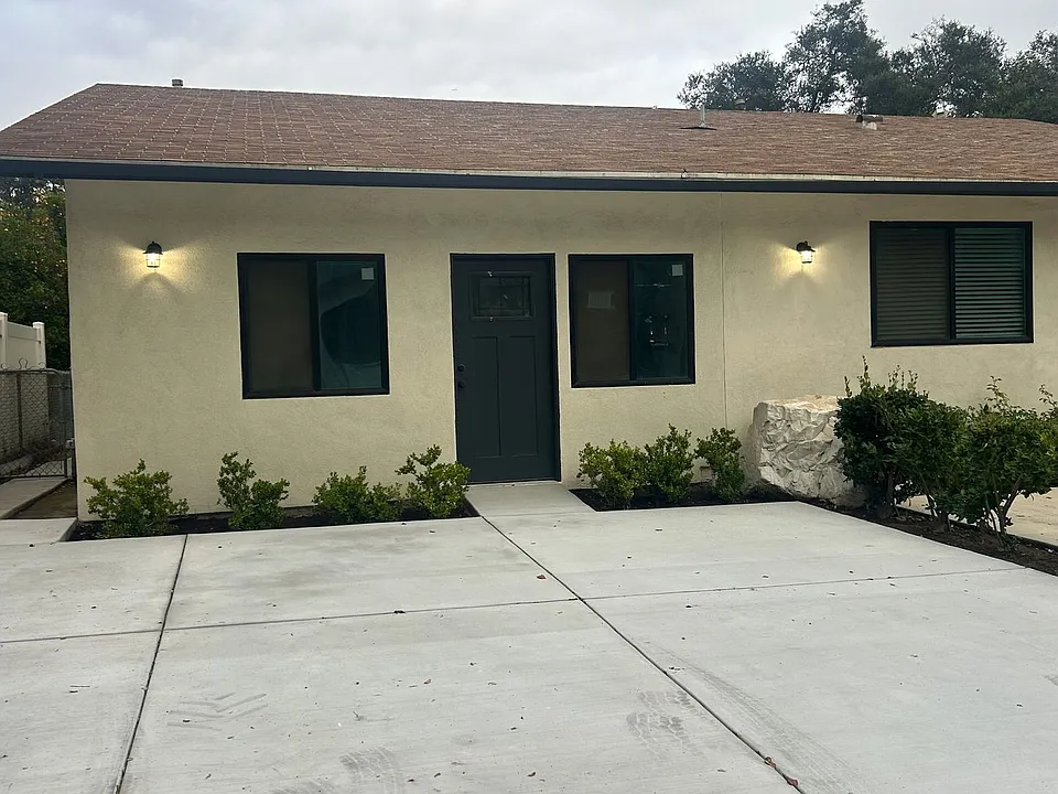 1107 Ojai Rd