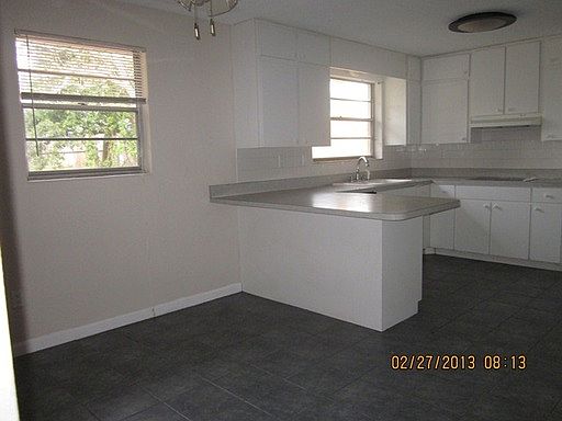 5th image of 1482 Carmen Ave