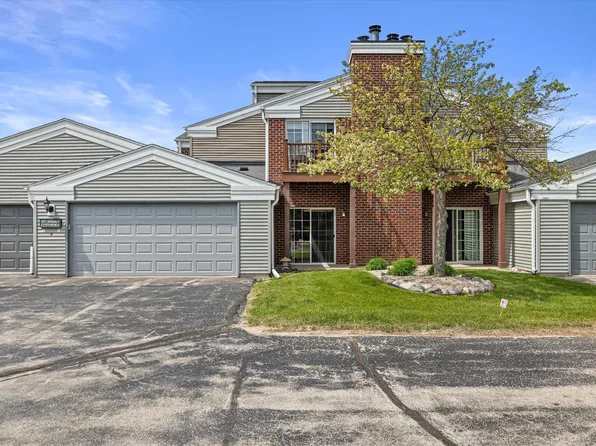 N17W26865 E Fieldhack DRIVE #D, Pewaukee, WI 53072