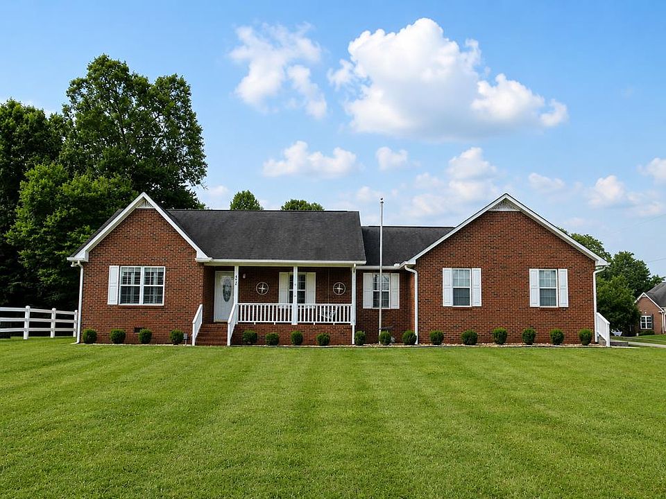 1st image of 372 Brookside Dr